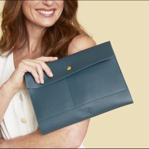 Glass Ladder & Co Organizer Clutch